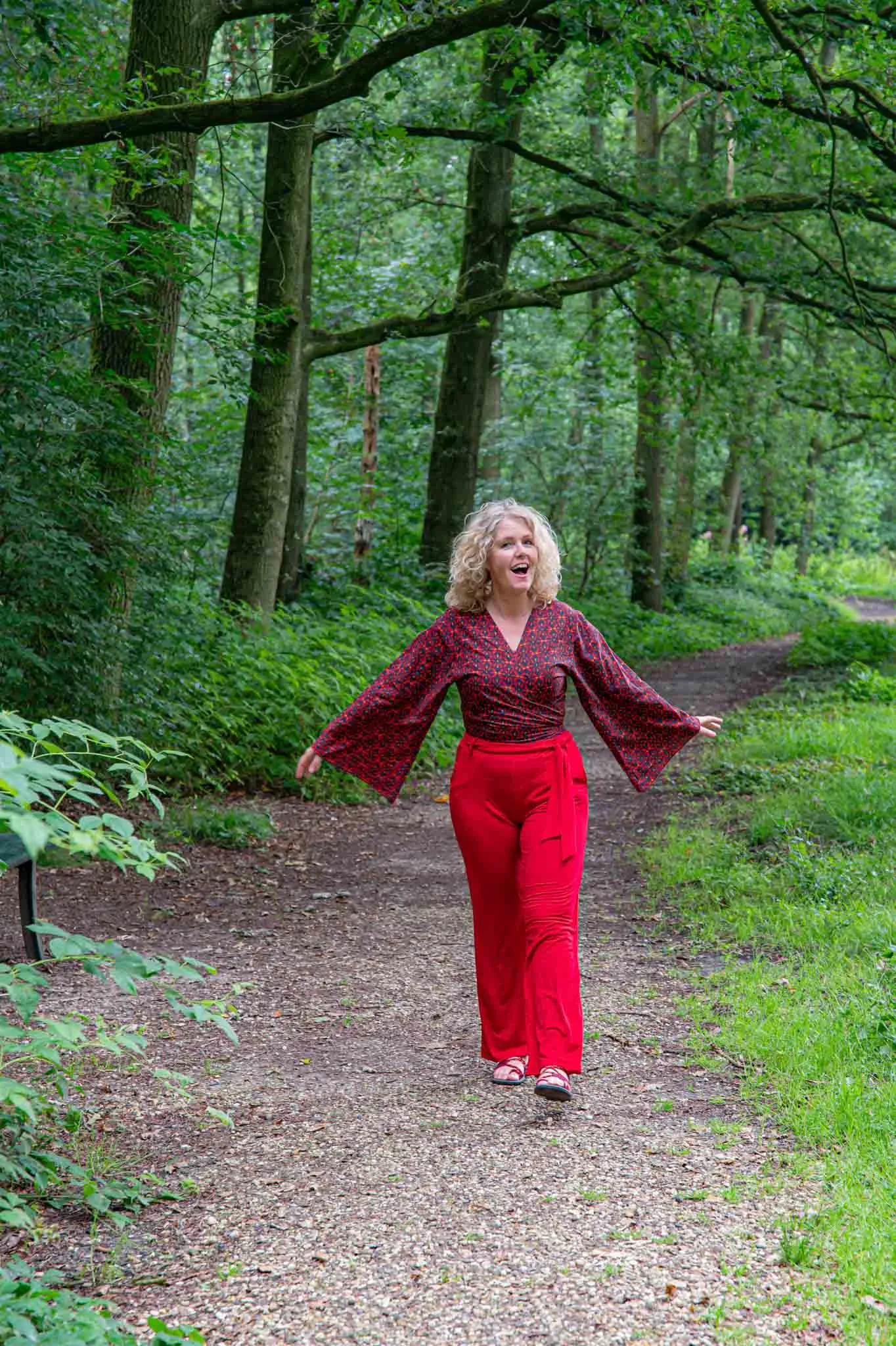 Butterfly wrap cardigan - red retro - gemaakt door Tantilly- rayon